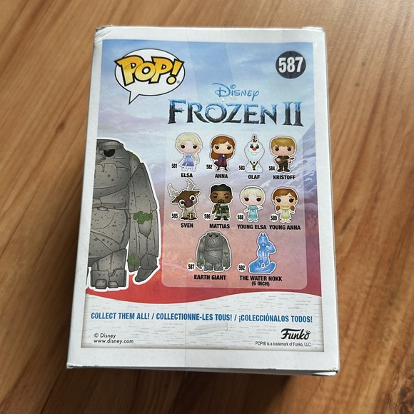 Funko Frozen II Earth Giant Gray Vinyl‎ Figure - Picture 4 of 5
